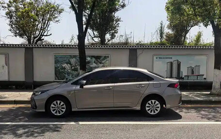 Toyota Corolla, 2023 год, 1 650 000 рублей, 3 фотография