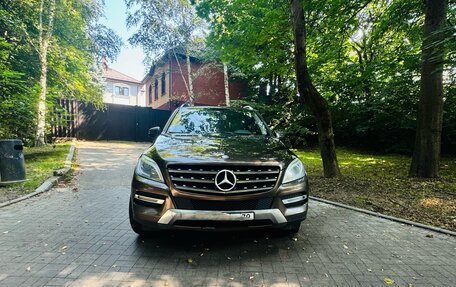 Mercedes-Benz M-Класс, 2015 год, 2 200 000 рублей, 11 фотография