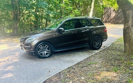 Mercedes-Benz M-Класс, 2015 год, 2 200 000 рублей, 13 фотография
