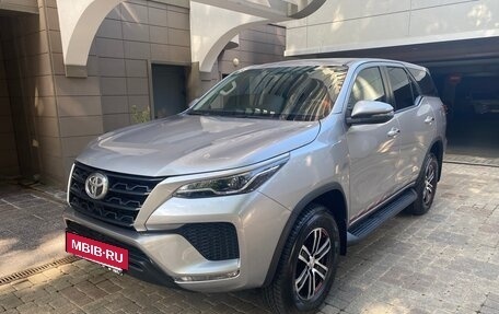 Toyota Fortuner II, 2022 год, 4 999 000 рублей, 6 фотография