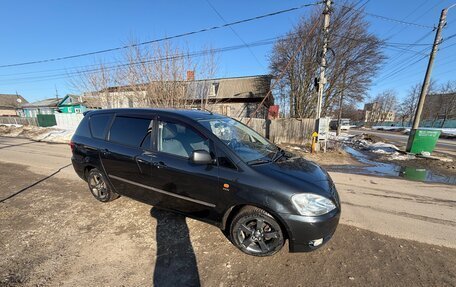 Toyota Avensis Verso I рестайлинг, 2003 год, 750 000 рублей, 10 фотография
