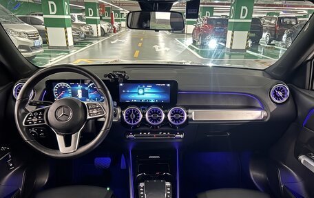 Mercedes-Benz GLB, 2021 год, 2 690 000 рублей, 10 фотография