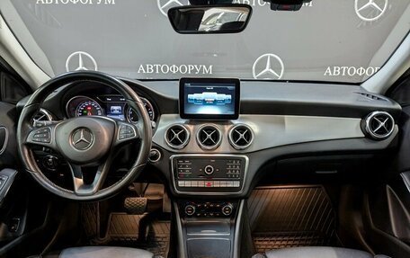 Mercedes-Benz GLA, 2017 год, 2 350 000 рублей, 14 фотография