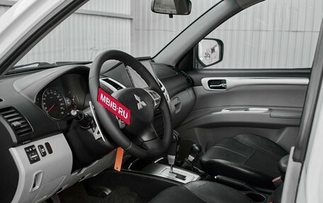 Mitsubishi Pajero Sport II рестайлинг, 2012 год, 1 490 000 рублей, 10 фотография