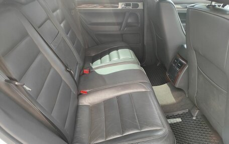 Volkswagen Touareg III, 2005 год, 719 000 рублей, 10 фотография