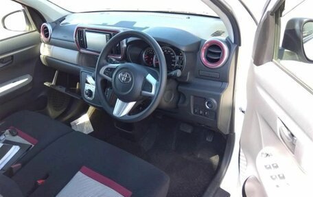 Toyota Passo III, 2017 год, 1 050 000 рублей, 22 фотография