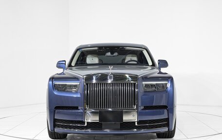 Rolls-Royce Phantom VIII, 2022 год, 44 500 000 рублей, 2 фотография