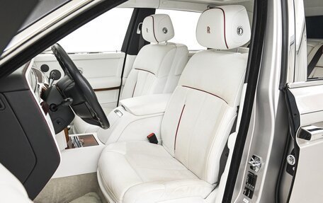 Rolls-Royce Phantom VIII, 2019 год, 32 600 000 рублей, 26 фотография