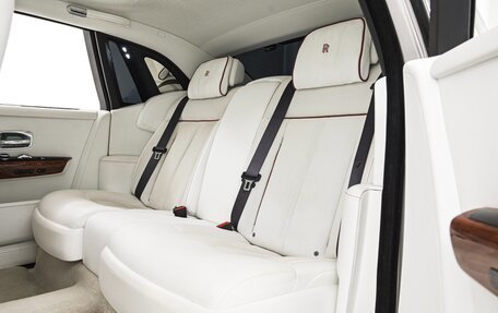 Rolls-Royce Phantom VIII, 2019 год, 32 600 000 рублей, 28 фотография