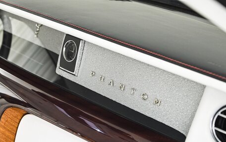Rolls-Royce Phantom VIII, 2019 год, 32 600 000 рублей, 27 фотография