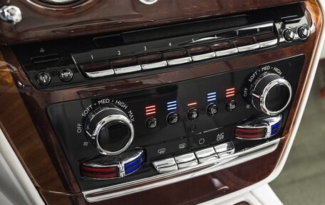Rolls-Royce Phantom VIII, 2019 год, 32 600 000 рублей, 30 фотография