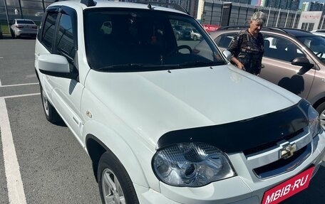 Chevrolet Niva I рестайлинг, 2015 год, 650 000 рублей, 1 фотография