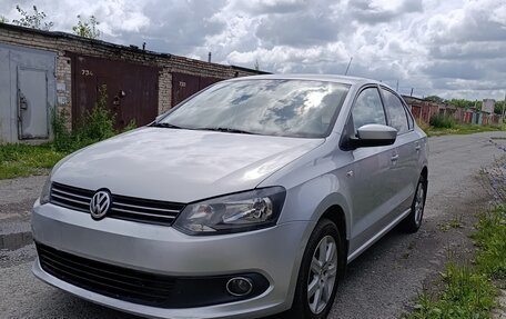 Volkswagen Polo VI (EU Market), 2012 год, 820 000 рублей, 1 фотография