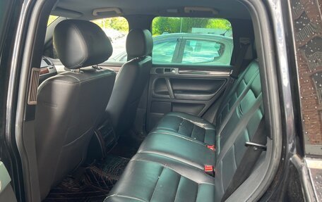 Volkswagen Touareg III, 2005 год, 590 000 рублей, 5 фотография