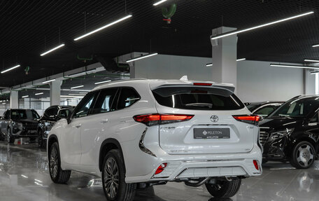 Toyota Highlander, 2026 год, 6 000 000 рублей, 4 фотография
