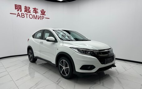 Honda Vezel, 2021 год, 1 470 000 рублей, 2 фотография
