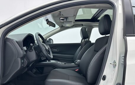 Honda Vezel, 2021 год, 1 470 000 рублей, 14 фотография