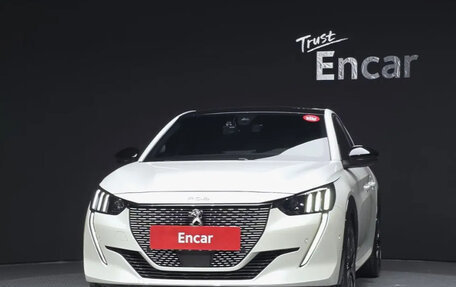 Peugeot 208 II, 2021 год, 850 000 рублей, 3 фотография