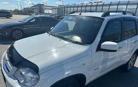 Chevrolet Niva I рестайлинг, 2015 год, 650 000 рублей, 3 фотография