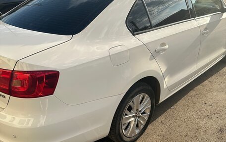 Volkswagen Jetta VI, 2012 год, 899 000 рублей, 4 фотография