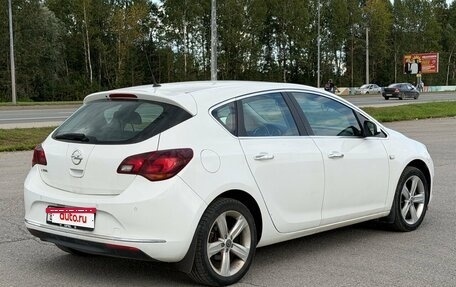 Opel Astra J, 2012 год, 750 000 рублей, 2 фотография