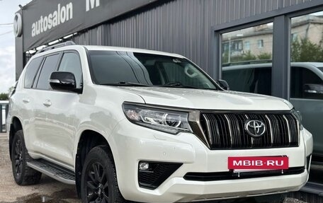 Toyota Land Cruiser Prado 150 рестайлинг 2, 2021 год, 5 700 000 рублей, 4 фотография
