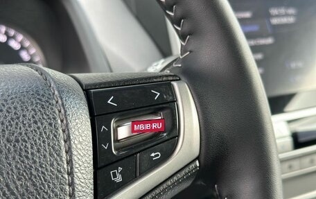 Toyota Land Cruiser Prado 150 рестайлинг 2, 2021 год, 5 700 000 рублей, 17 фотография