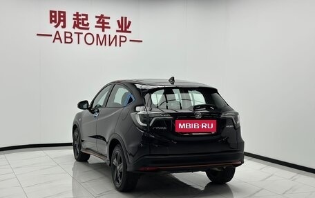 Honda Vezel, 2022 год, 1 450 000 рублей, 5 фотография