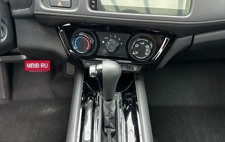 Honda Vezel, 2022 год, 1 450 000 рублей, 10 фотография