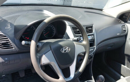 Hyundai Solaris II рестайлинг, 2014 год, 525 000 рублей, 9 фотография