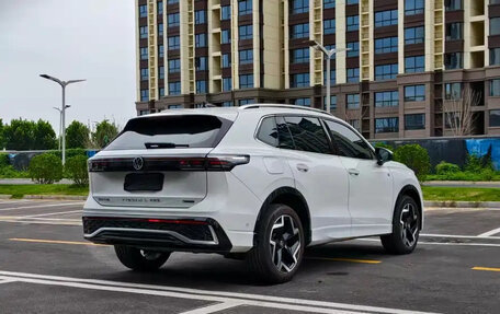 Volkswagen Tiguan, 2026 год, 4 758 025 рублей, 9 фотография