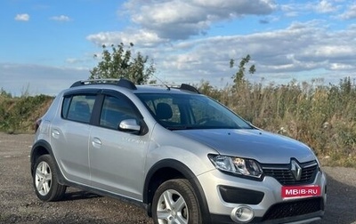 Renault Sandero II рестайлинг, 2018 год, 920 000 рублей, 1 фотография