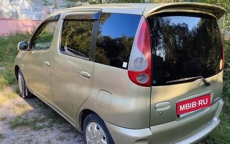 Toyota FunCargo, 2000 год, 300 000 рублей, 1 фотография
