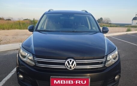 Volkswagen Tiguan I, 2013 год, 1 000 000 рублей, 1 фотография