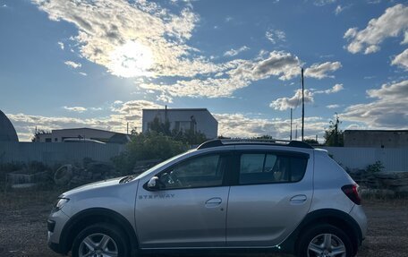 Renault Sandero II рестайлинг, 2018 год, 920 000 рублей, 4 фотография