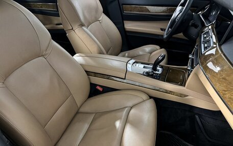 BMW 7 серия, 2009 год, 1 375 000 рублей, 12 фотография