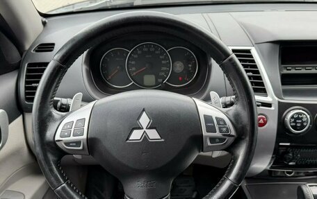 Mitsubishi Pajero Sport II рестайлинг, 2012 год, 1 485 000 рублей, 11 фотография
