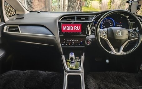 Honda Shuttle II, 2017 год, 1 300 000 рублей, 13 фотография