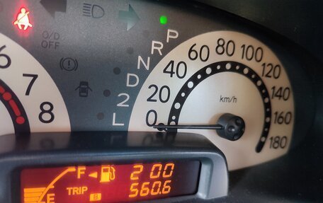 Toyota FunCargo, 2000 год, 300 000 рублей, 7 фотография