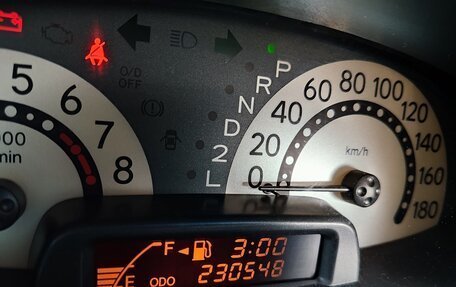 Toyota FunCargo, 2000 год, 300 000 рублей, 8 фотография