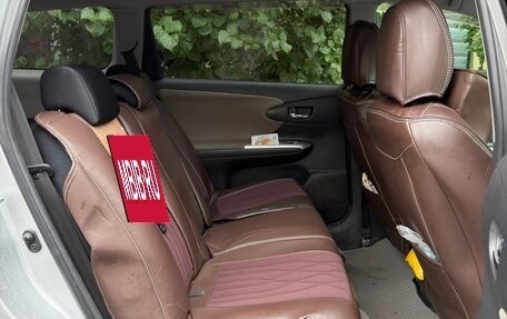 Toyota Wish II, 2010 год, 1 100 000 рублей, 6 фотография