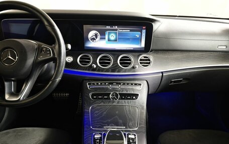 Mercedes-Benz E-Класс, 2017 год, 2 799 000 рублей, 13 фотография