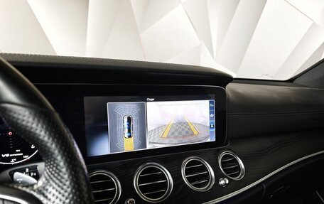 Mercedes-Benz E-Класс, 2017 год, 2 799 000 рублей, 21 фотография
