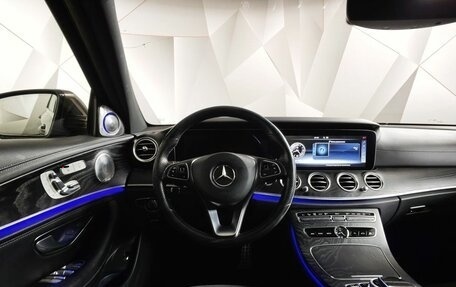 Mercedes-Benz E-Класс, 2017 год, 2 799 000 рублей, 18 фотография