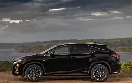 Lexus RX IV рестайлинг, 2020 год, 5 200 000 рублей, 2 фотография