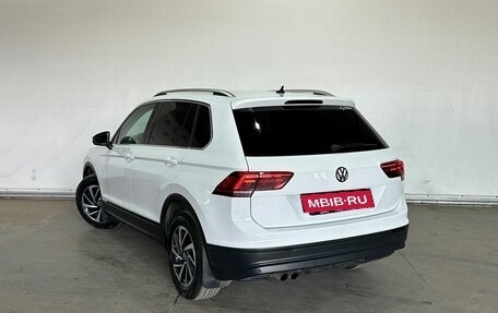 Volkswagen Tiguan II, 2018 год, 2 090 000 рублей, 7 фотография