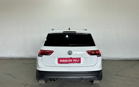 Volkswagen Tiguan II, 2018 год, 2 090 000 рублей, 6 фотография