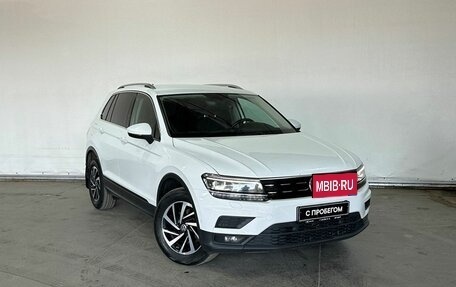Volkswagen Tiguan II, 2018 год, 2 090 000 рублей, 3 фотография