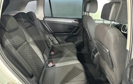 Volkswagen Tiguan II, 2018 год, 2 090 000 рублей, 11 фотография