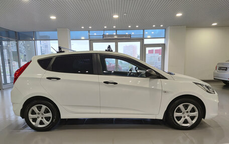 Hyundai Solaris II рестайлинг, 2013 год, 960 000 рублей, 8 фотография